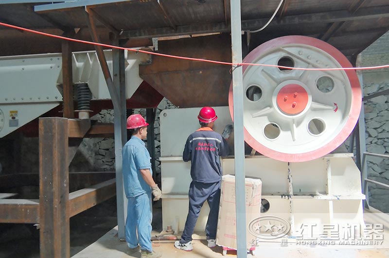 杏耀平台登录入口机器售后人员现场检查 杏耀平台登录入口机器售后人员现场检查