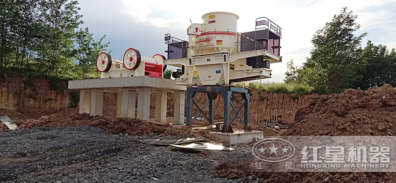 2台小型颚式破碎机+制砂机 2台小型颚式破碎机+制砂机