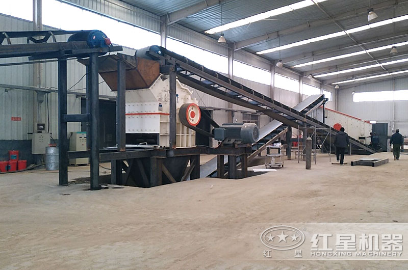 小型细碎制砂机现场 小型细碎制砂机现场