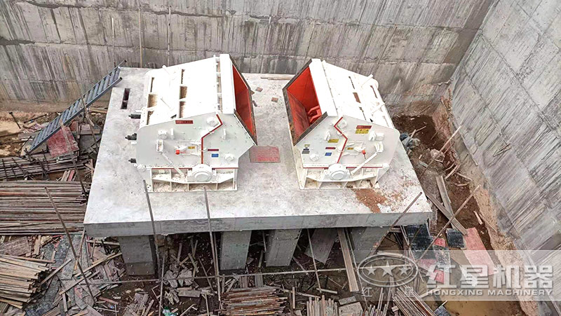 石料破碎生产线配置2台反击破 石料破碎生产线配置2台反击破