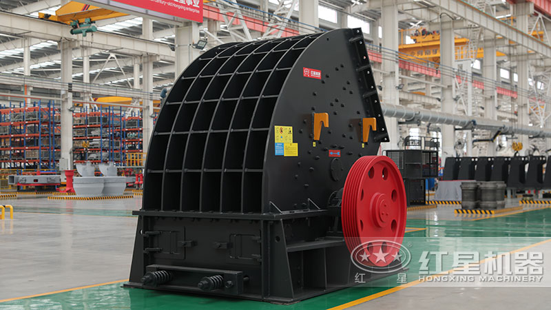 锤式破碎机实拍如图 锤式破碎机实拍如图