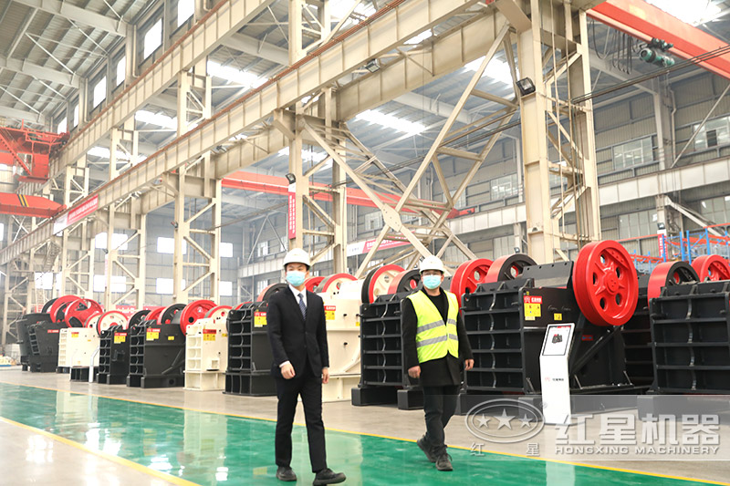 杏耀平台登录入口机器小型破碎机车间现货,客户实地考察 杏耀平台登录入口机器小型破碎机车间现货,客户实地考察