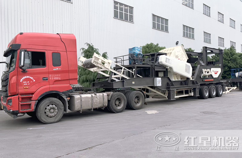 һ̨С���ƶ���ÿСʱ�ܴ���ٶ�ʯͷ������Ƶ��