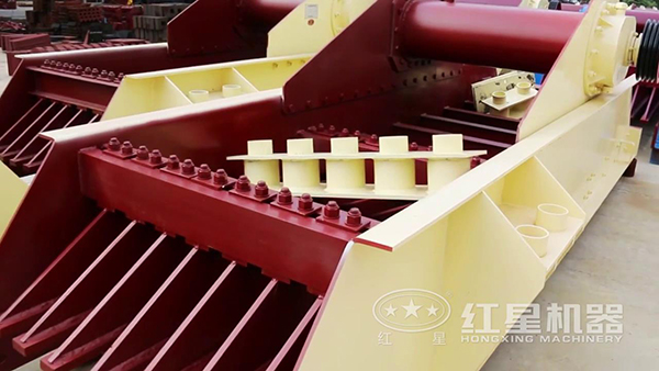 �񶯸��ϻ�ϸ��ʵ��