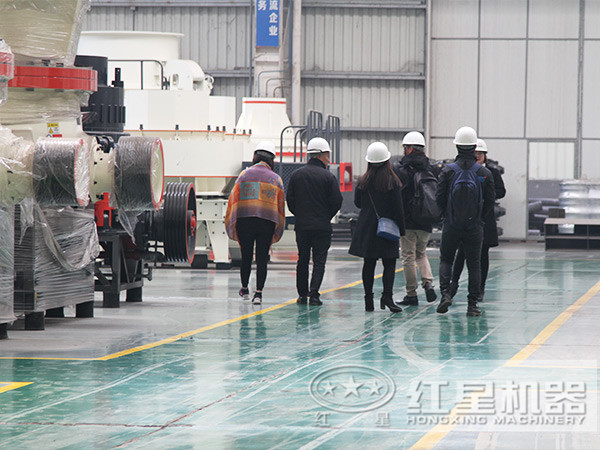 �ͻ�����ʵ�ؿ���