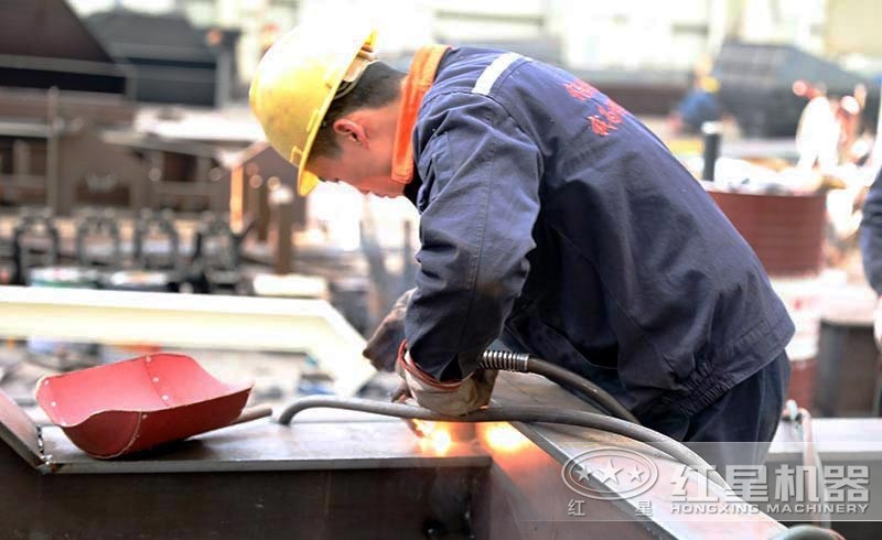 ���ĶԴ�ÿһ��ϸ������ҫƽ̨��¼��ڵĳ���