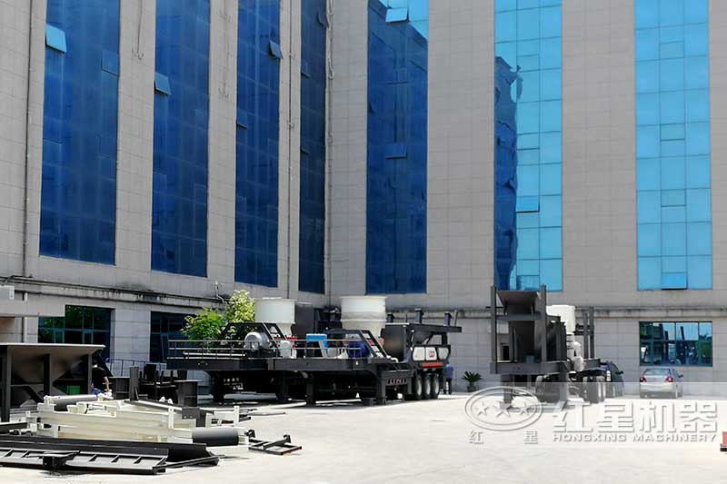 �ƶ�Բ׶�����